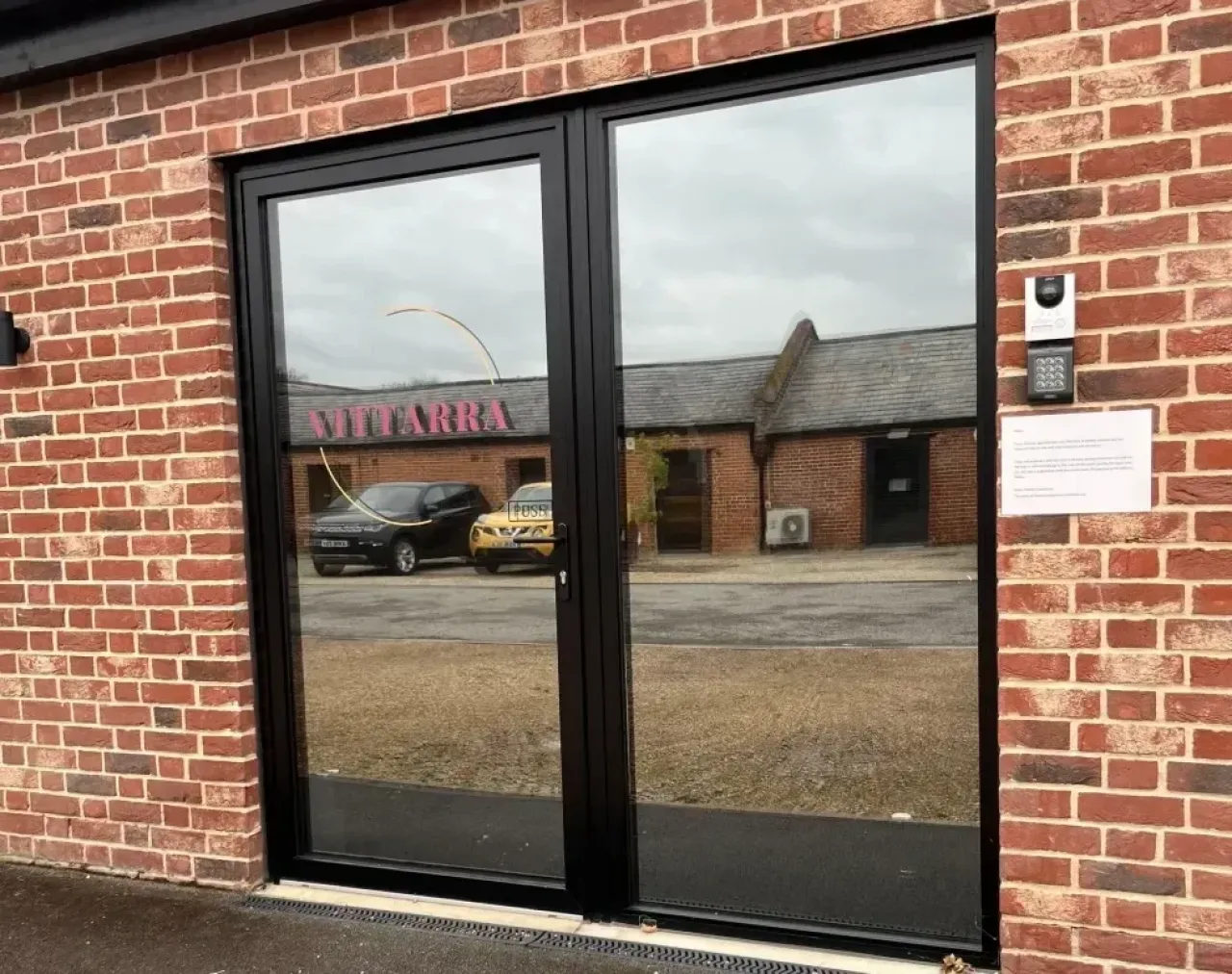 Reflective Window Film: Does It Really Reduce Heat and Glare?